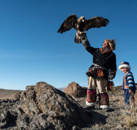 Mongolie_homme-et-aigle